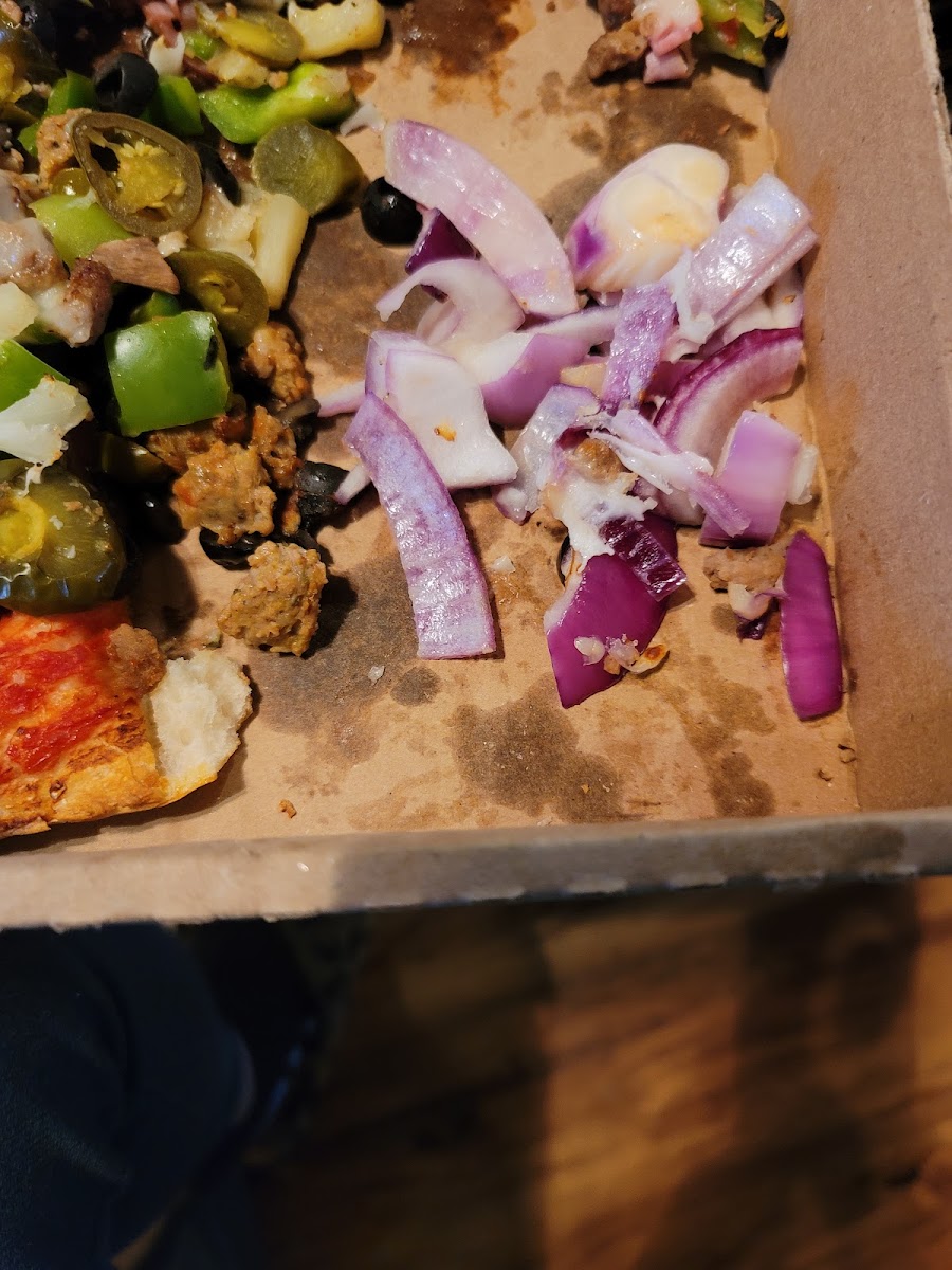 Golden Pizza And Wings-8