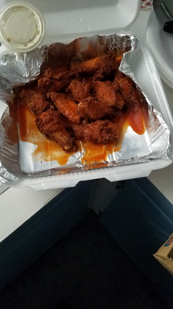 Golden Pizza And Wings-7